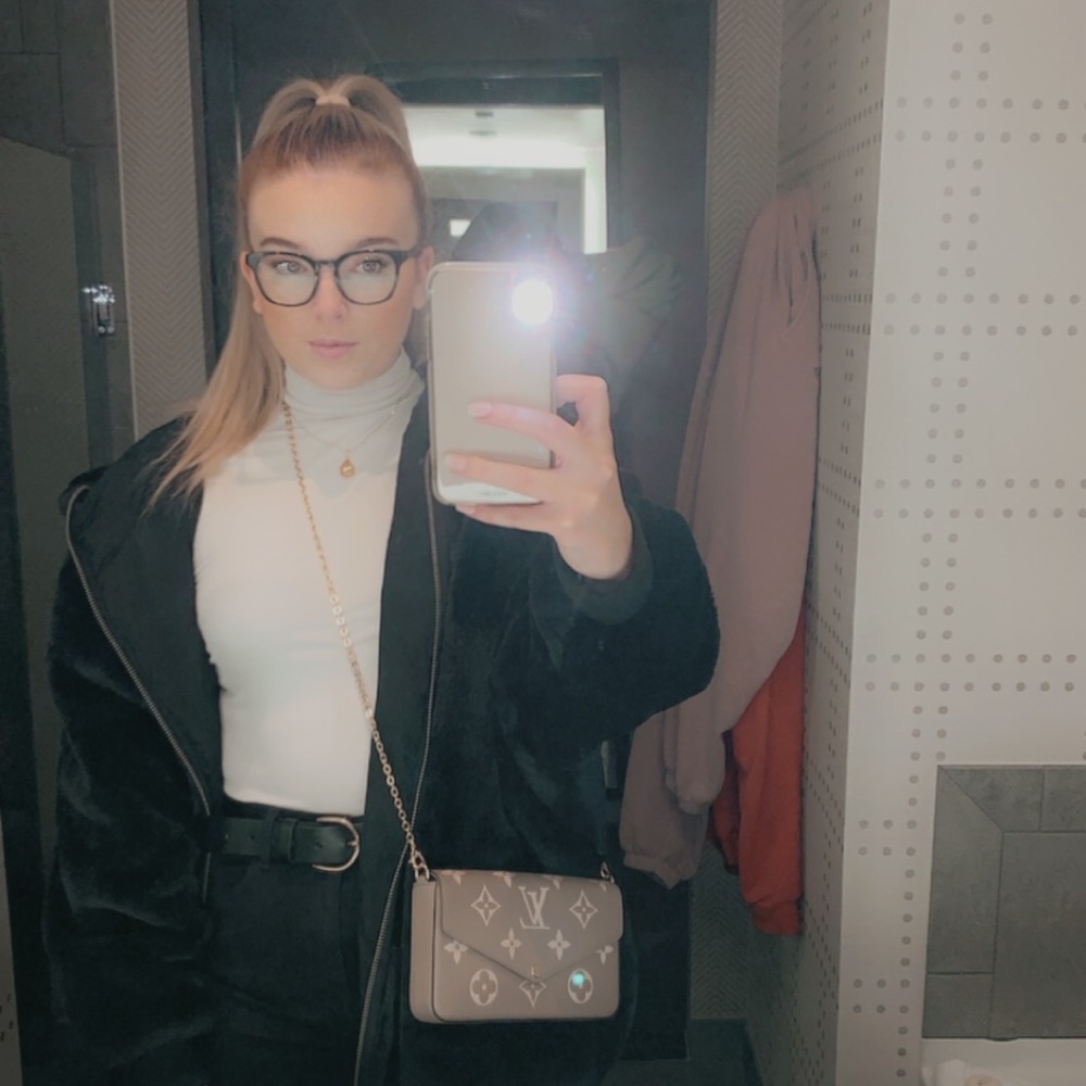 Meet your Posher, Sara